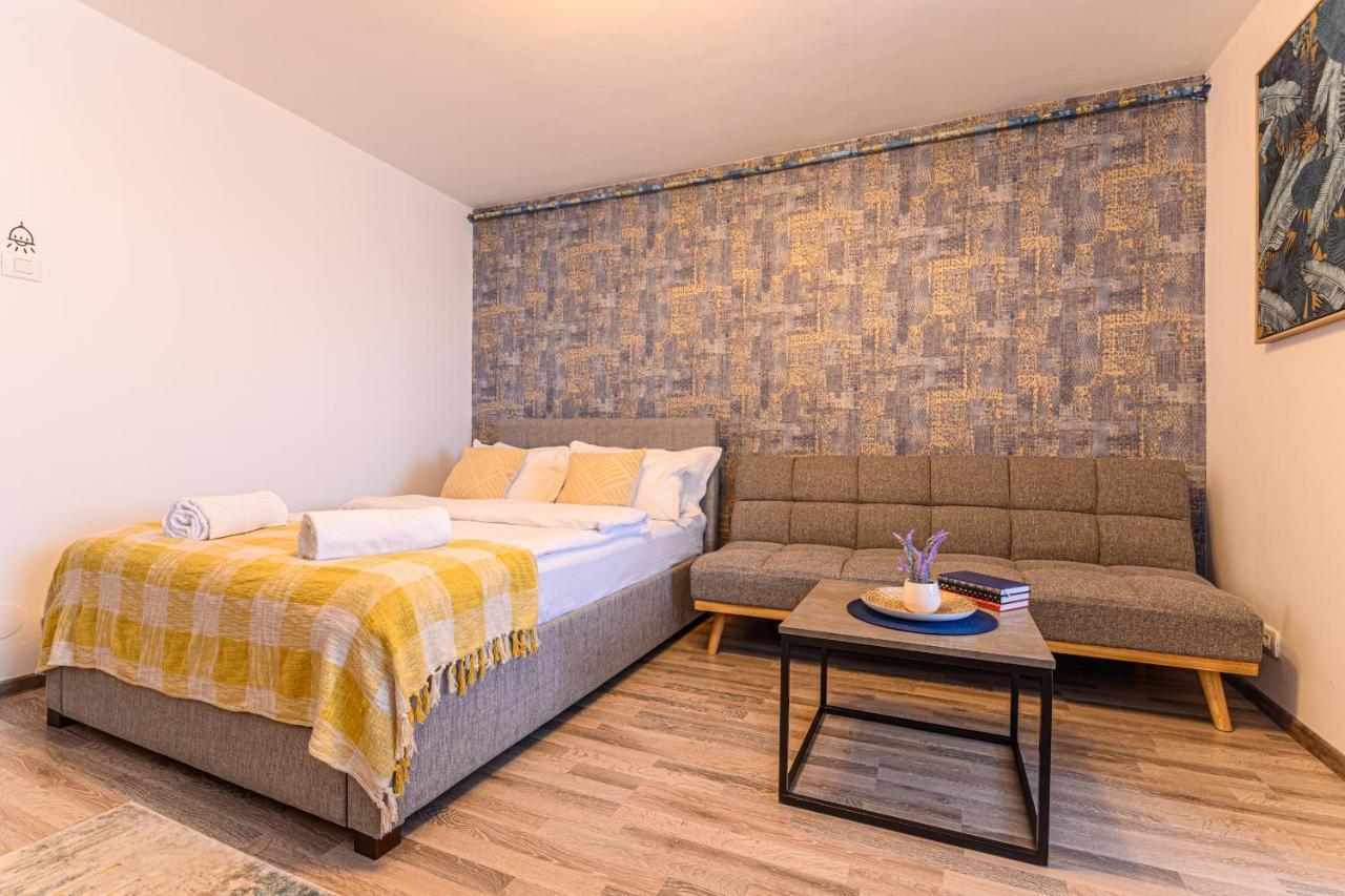 Luxury Studios - Soarelui 10 Braşov Extérieur photo