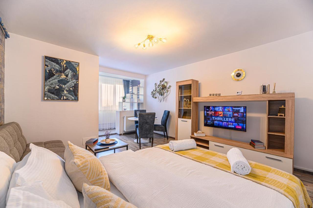 Luxury Studios - Soarelui 10 Braşov Extérieur photo