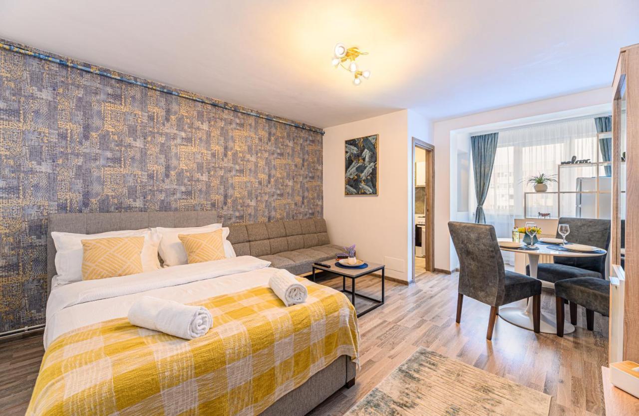 Luxury Studios - Soarelui 10 Braşov Extérieur photo