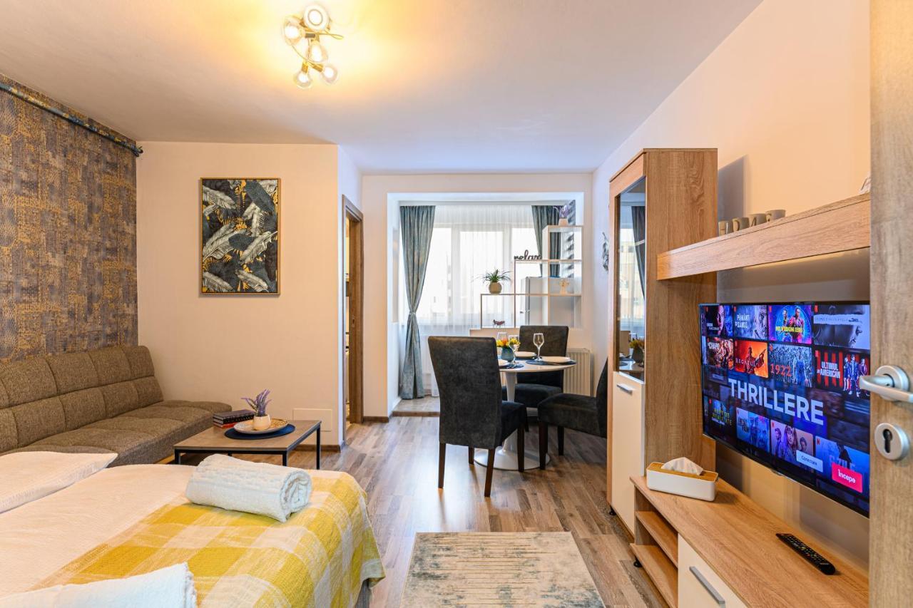 Luxury Studios - Soarelui 10 Braşov Extérieur photo