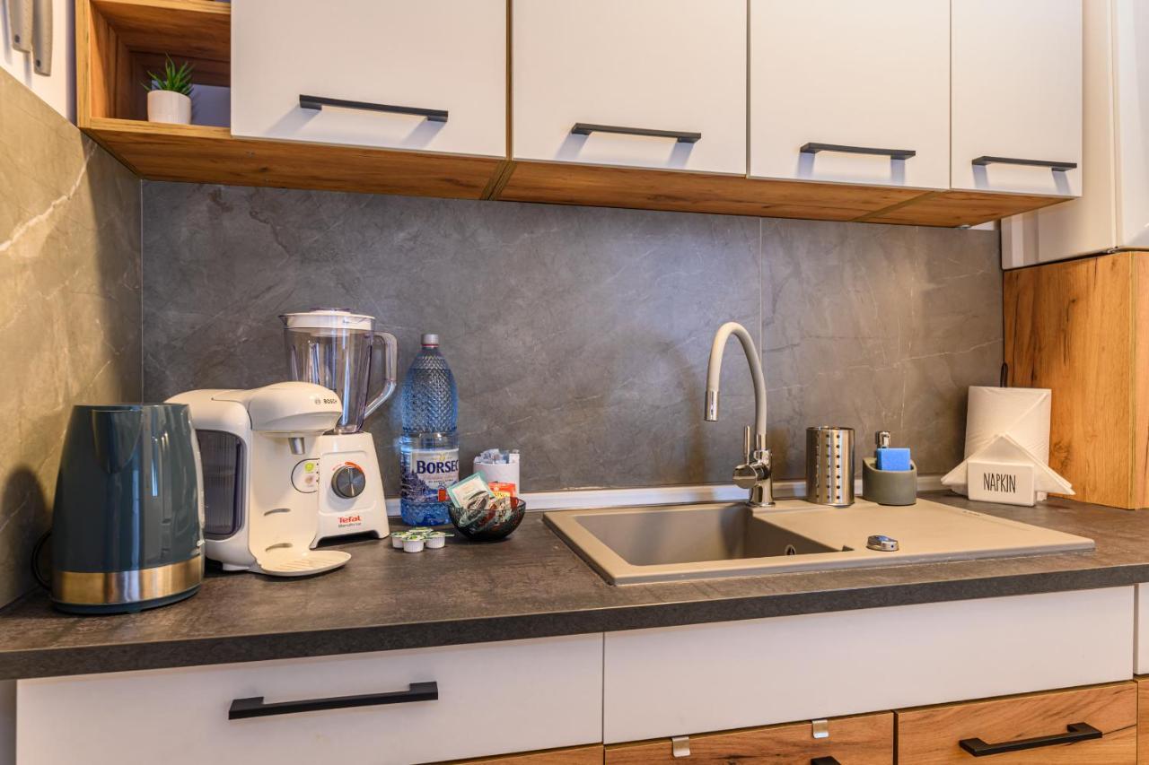 Luxury Studios - Soarelui 10 Braşov Extérieur photo