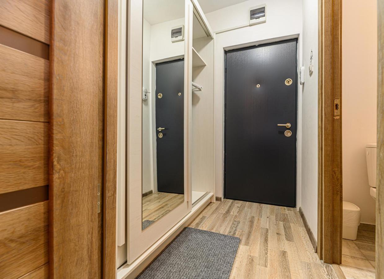 Luxury Studios - Soarelui 10 Braşov Extérieur photo