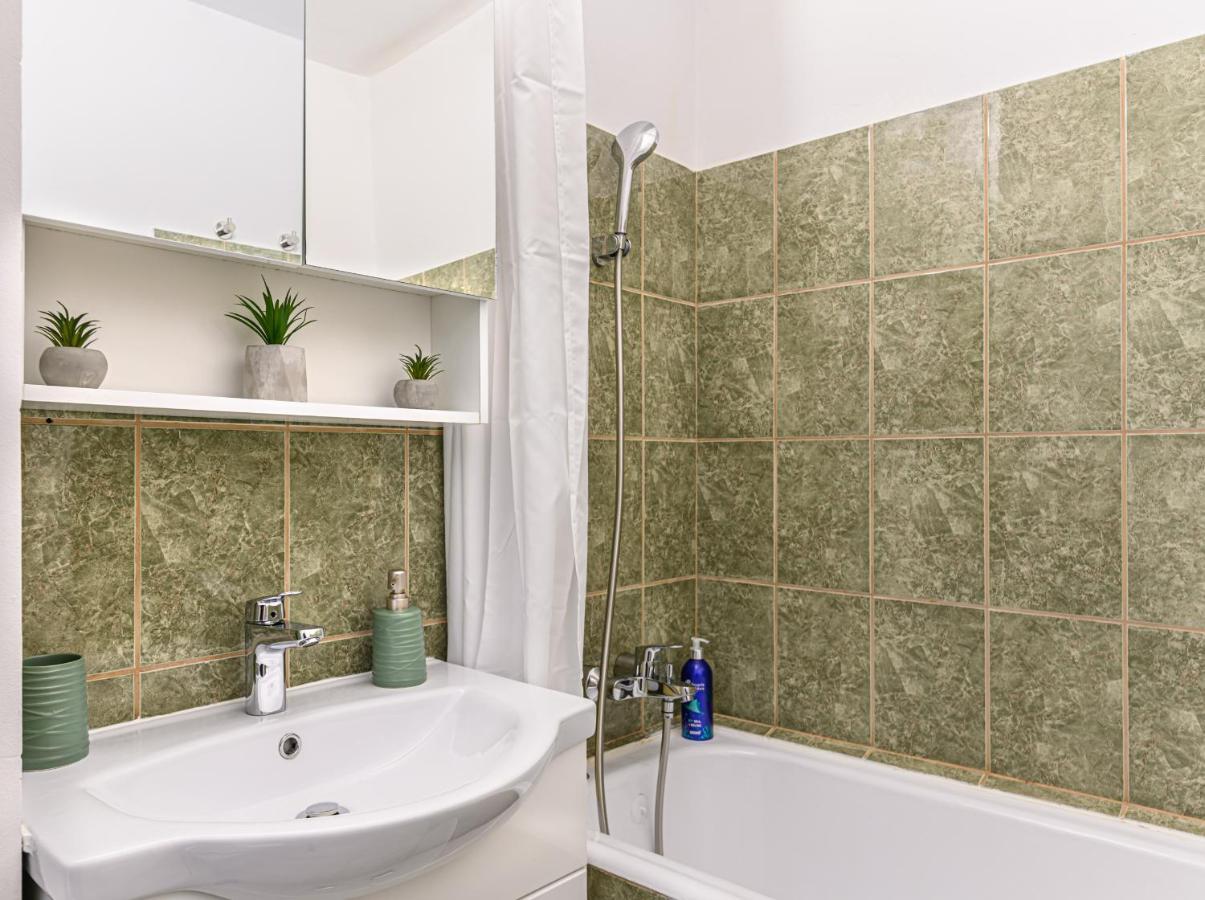 Luxury Studios - Soarelui 10 Braşov Extérieur photo